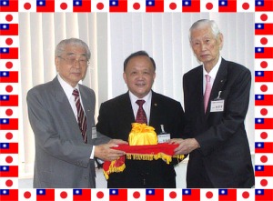 2012-07-06 第二、三屆理事長暨服務團隊交接儀式